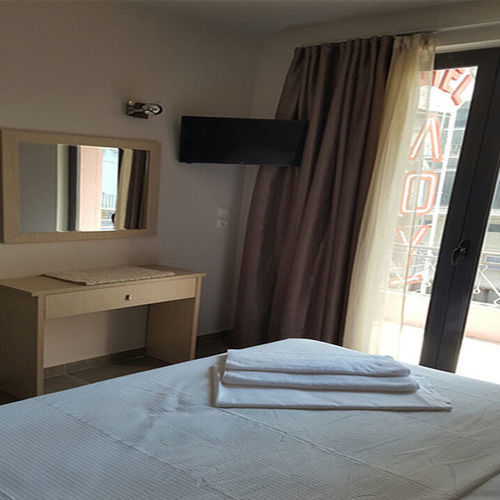 Lux 3*