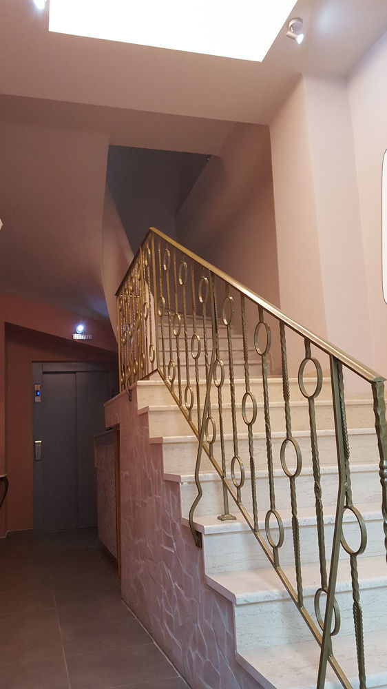 Lux Hotel 3*